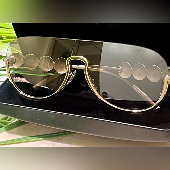 Versace never worn Medusa logo shield mirror sunglasses - unisex, grey/gold - Picture 4 of 16